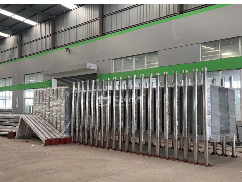 2023.2.2美城街具供應浙江德清公交候車亭發(fā)貨記錄 2023.2.2美城街具供應浙江德清公交候車亭發(fā)貨記錄